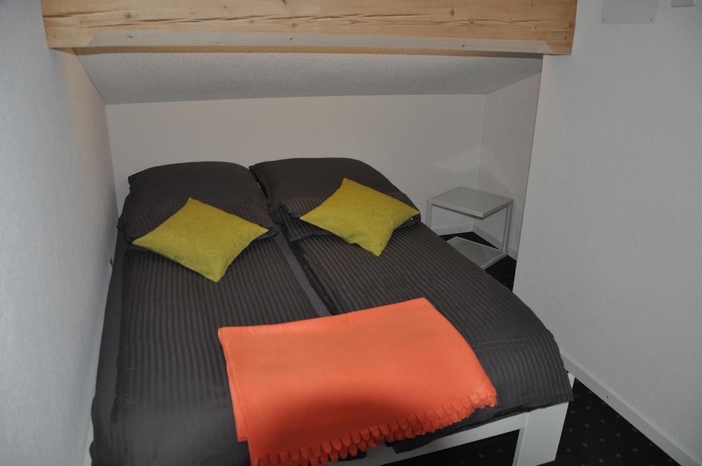 Destimotel Lichtensteig Kamer foto